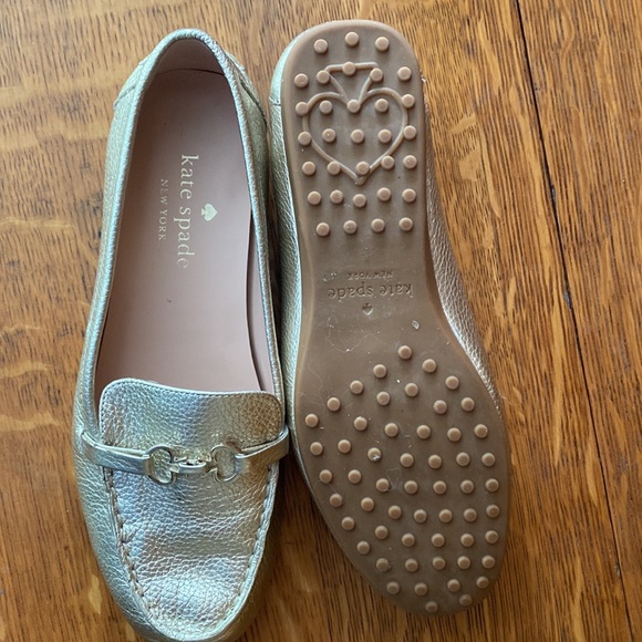 Kate Spade New York size 6.5 gold shoes - Picture 8 of 9